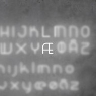 Настенный светильник Artemide Alphabet 1211AE00A + supp Настенный светильник Artemide Alphabet 1211AE00A + supp